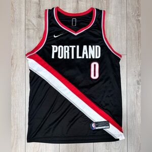 NIKE SWINGMAN Damien Lillard Portland Jersey